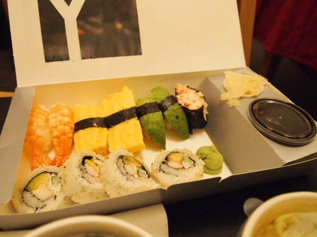 本格的なお寿司とお味噌汁がおいしかったです☆<br />本当はこれで１人前なんですが<br />女子２人がShareするのにぴったりの量でした！