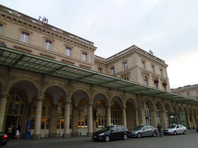 朝8時前ですが、治安は問題なさそうですね。