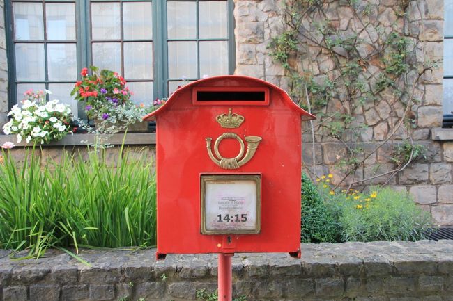 朝のお散歩<br />可愛らしいポスト発見。