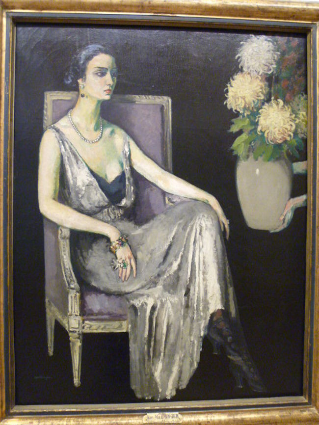 現代にも通用しそうなファッショナブルな女性はヴァン・ドンゲン。