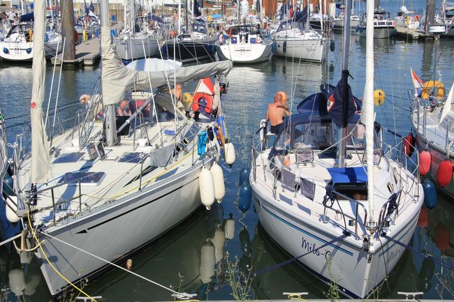 りっぱなクルーザーがいっぱい<br />皆さんゆとりが有りますね<br />