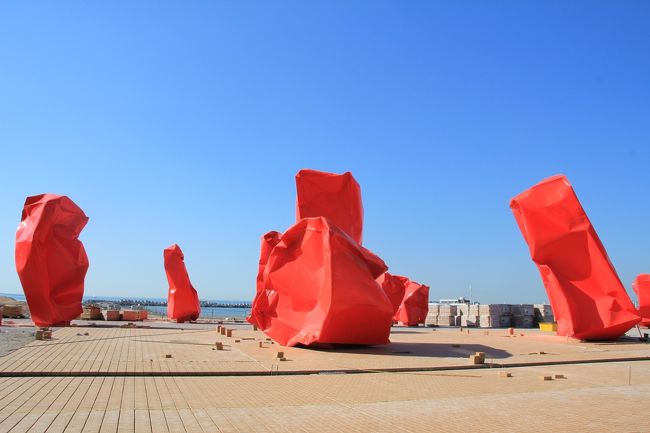 何か、イヴェントがあるようです。それに合せて作られている、芸術作品のようですね