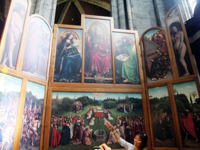 こんな風に開くのです〜ジャジャジャーン！