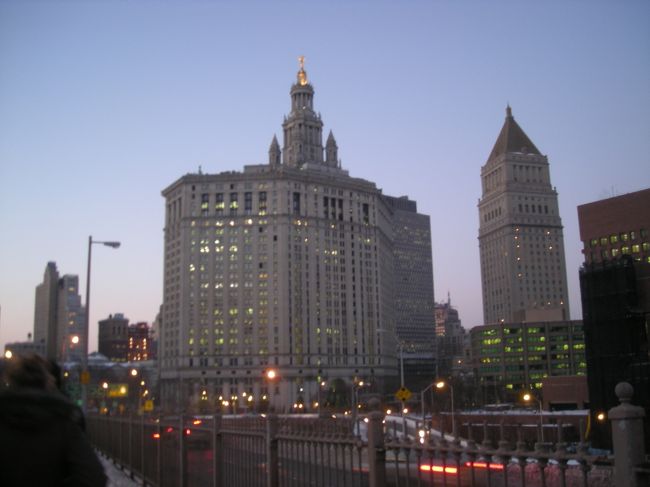 渡り切って、やっと街に入りました！<br />寒い！