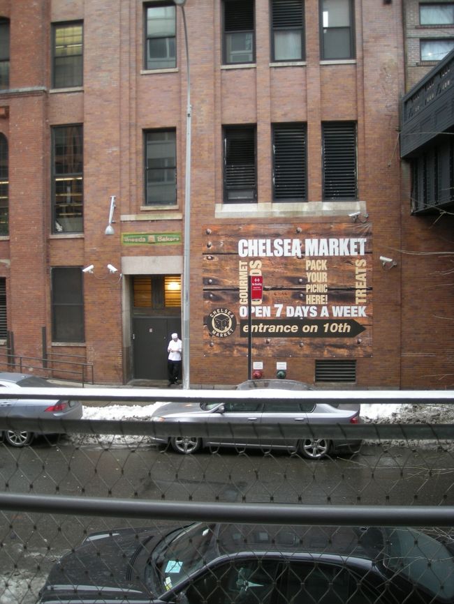 ハイラインを降りてチェルシーマーケットを通過。
