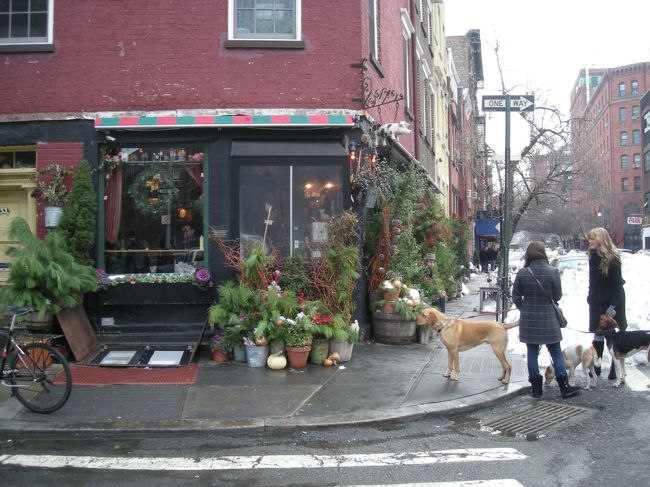 あてもなく歩いています。<br />南下