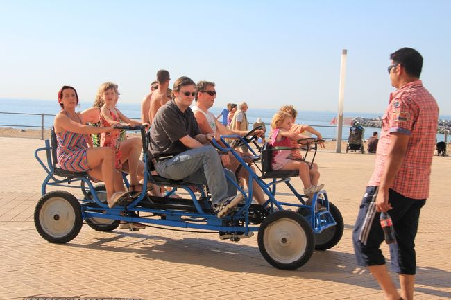 何人乗ってるんだ？<br />7人だ！