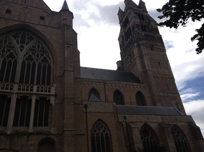 大きくて写真に全部入らず。。