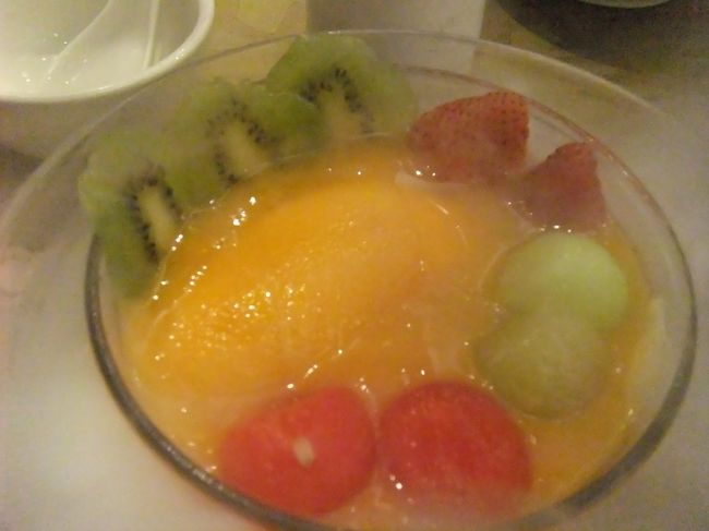 最近朝ごはんはフルーツかヨーグルトなので、ちょうどいいかんじ。<br />間違いなくおいしいです♪