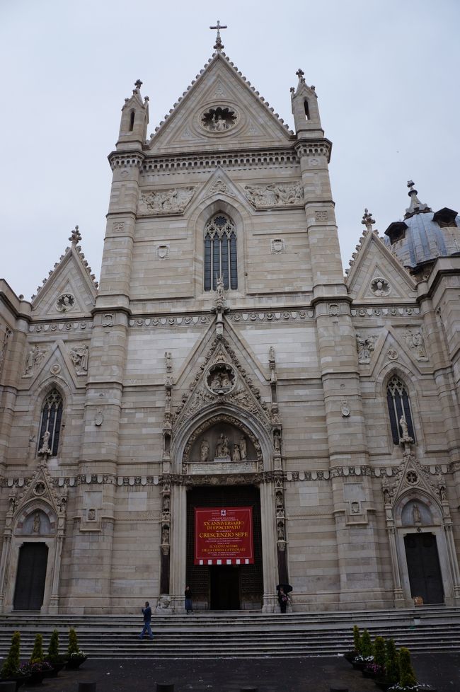 ドゥオーモ。<br />１４世紀初頭に完成。