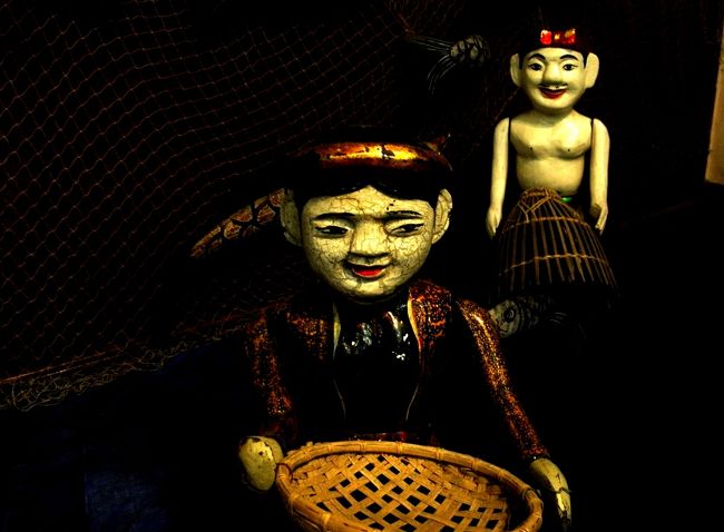 水上人形劇の人形