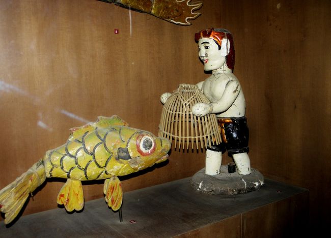 水上人形劇の人形