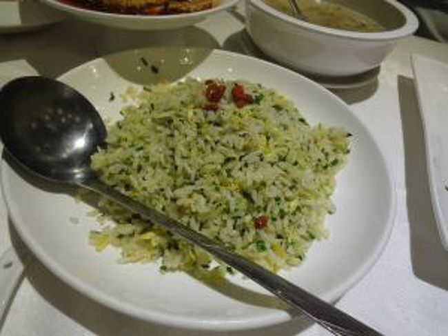 チャーハン<br /><br />この日は体調がやばかったので<br />味がわからず…<br />色々頼んでもらってちょっとずつつまみました。<br />娘は豆腐にはまって、めっちゃ食べてました！！