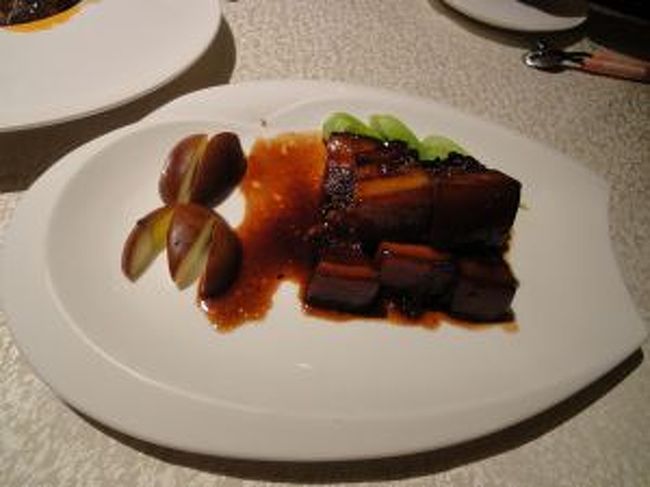 やっぱり頼んだ豚の角煮<br />