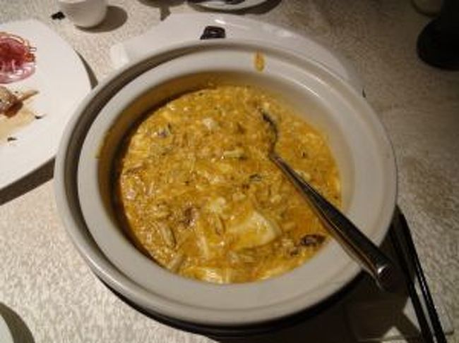 蟹味噌入り豆腐<br />他に比べると少しお高めでしたが、お嬢が気に入ってるメニューなので。<br />