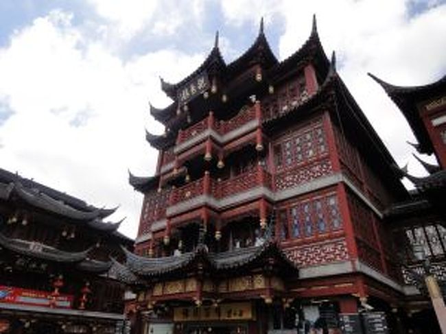 ゆっくり見て回りたかったけど<br />この暑さで体調不良の私にはきつく…