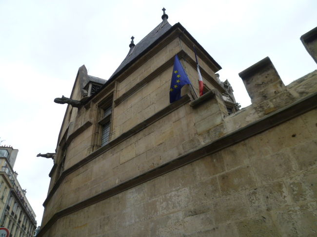 修道院を利用して美術館にした、なるほどね〜