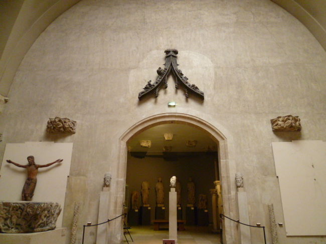 修道院に来たような気分になります。<br /><br />見学者もあまりいないので静か。