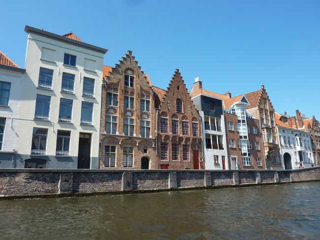 サイクリングで見える景色と異なり、ボートから見えるゆっくりとした景色はヨーロッパにいるな〜と感じさせてくれます。