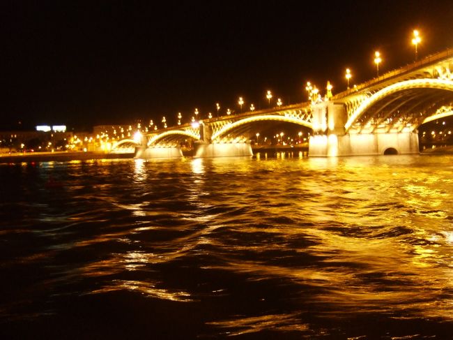 ﾄﾞﾅｳ川ｸﾙｰｽﾞ　ﾏﾙｷﾞｯﾄ橋