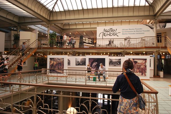 ブリュッセルではマンガ博物館から観光スタート。アールヌーボー内装の建物をマンガのために改装した大胆さに驚きですが、不思議とマッチしていました。