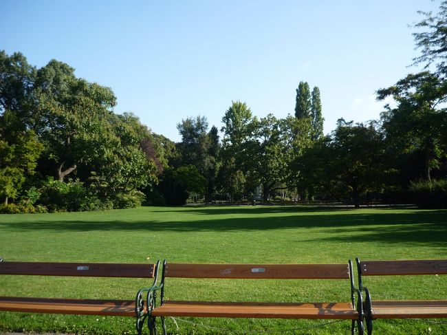 ｳｲｰﾝ　　ｼｭﾀｯﾄﾊﾟｰｸの風景<br />ﾋﾙﾄﾝ　ｼｭﾀｯﾄﾊﾟｰｸﾎﾃﾙのすぐ前で朝の散歩に便利でした。<br />