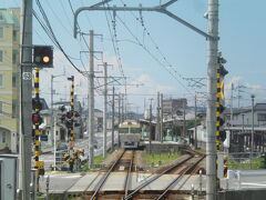 次のスタンプは梅本駅。