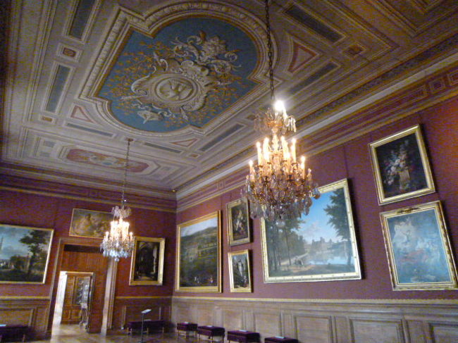 入ってすぐのところにあるお部屋。