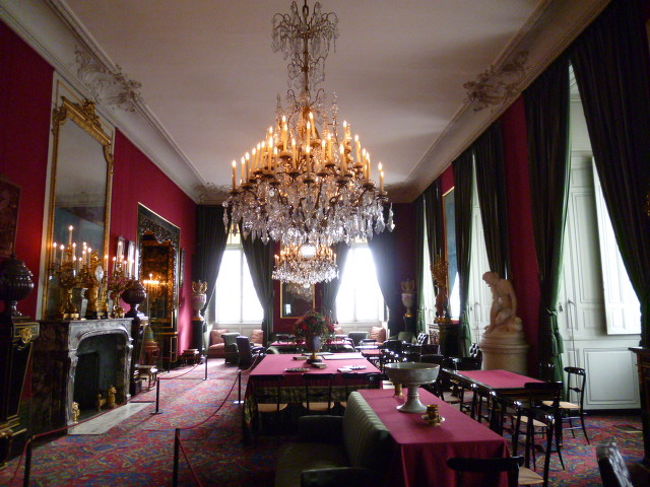 進むと豪華なお部屋も続々。<br />段々豪華なモノをみても驚かなくなってくる・・？