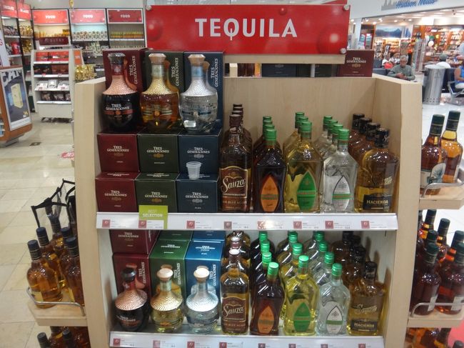 メキシコと言ったらテキーラですかね？<br /><br />テキーラ大好きです(^.^)/<br /><br />カンクンのリゾートホテルに宿泊した際には<br />夜な夜なクラブへ出掛け、<br />テキーラを飲んで朝まで踊っていた記憶が・・・（笑）