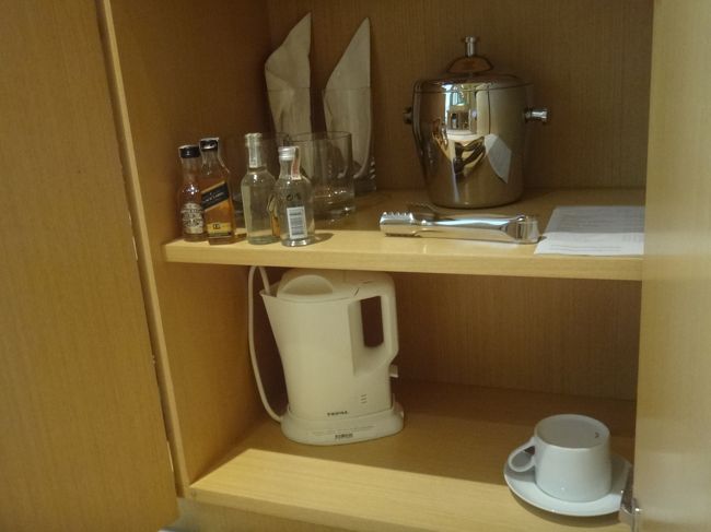 電気ポッドなど。