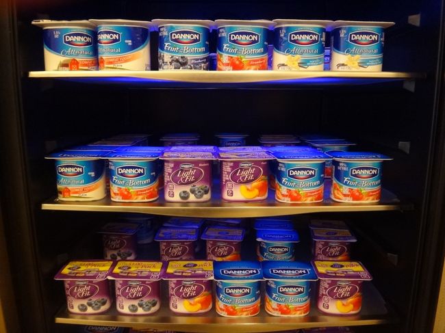 ヨーグルトも充実しています。