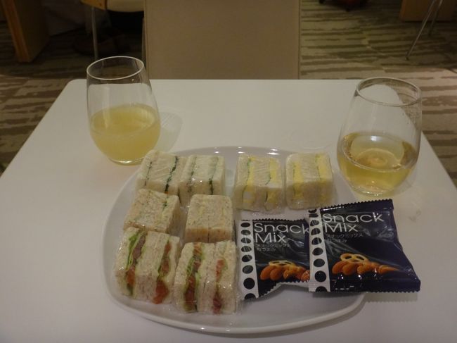 このおつまみ好き<br /><br />ちなみに成田空港『ANA ARRIVAL LOUNGE』は、<br />2012年10月19日 より12月中旬にかけて、<br />改装工事を実施。<br /><br />