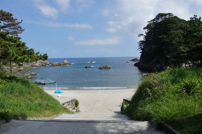 石白川海水浴場<br /><br />魚の種類はかなり少なめ。<br /><br />水も少し濁っていた。<br /><br />あえて行かなくてもいいかな。