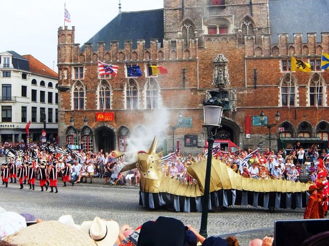 火を噴くドラゴンでしょうね。