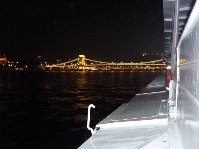 ﾄﾞﾅｳ川ｸﾙｰｽﾞ