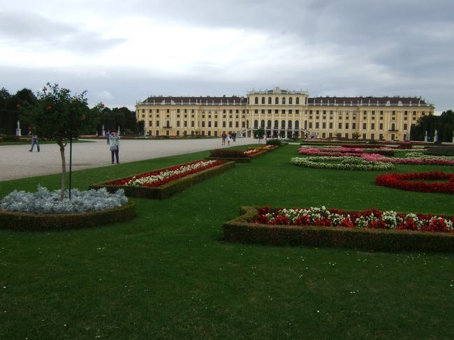 ｼｪｰﾝﾌﾞﾙﾝ宮殿全景