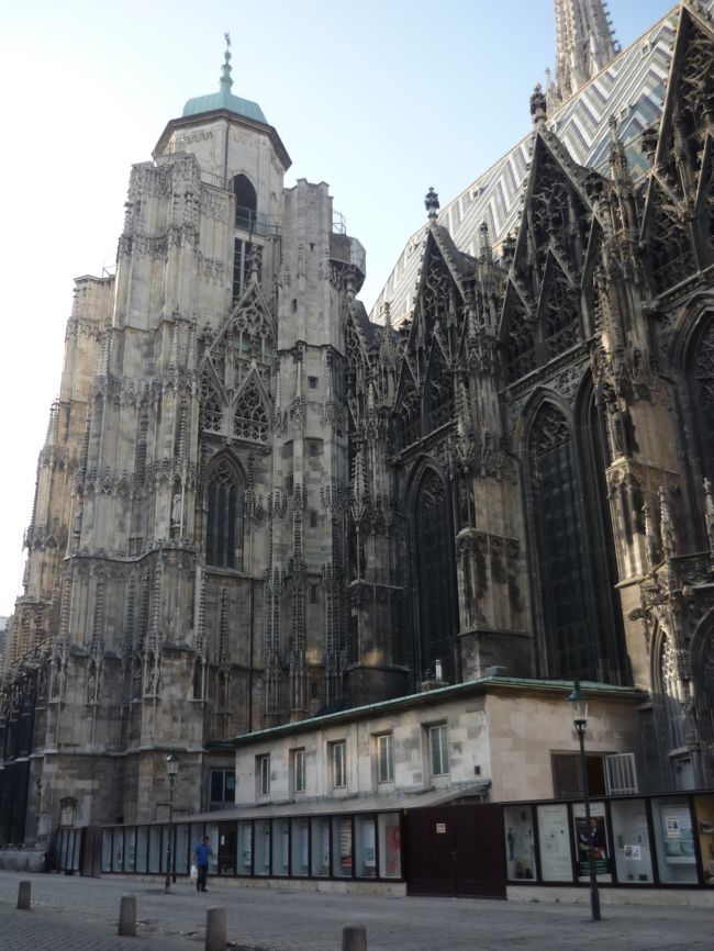 ｼｭﾃﾌｧﾝ寺院