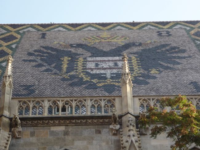 ｼｭﾃﾌｧﾝ寺院　　ﾊﾌﾟｽﾌﾞﾙｸ家の紋章　　双頭の鷲