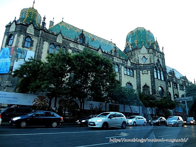 工芸美術館でした。