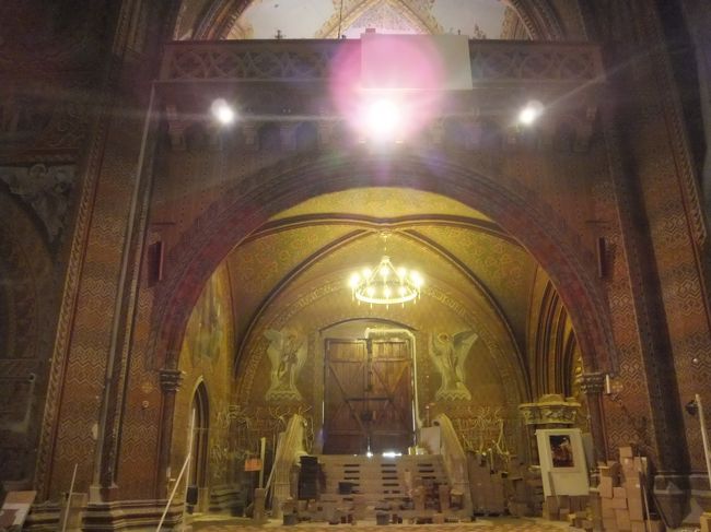 中は一部工事中