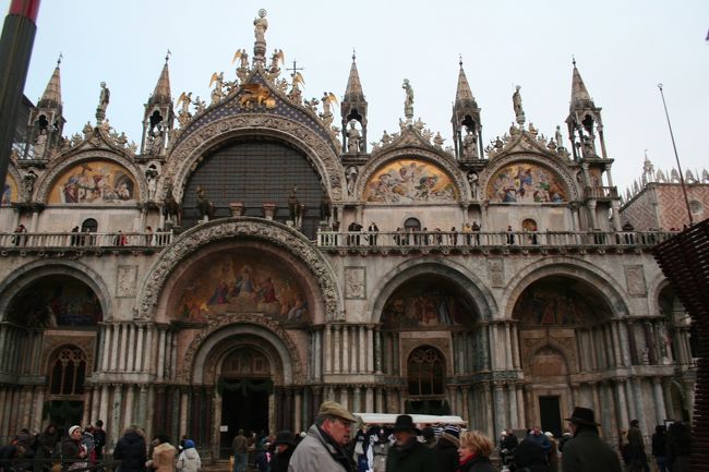 ドウッカーレ宮殿。全盛期のベネチアを彷彿させます。