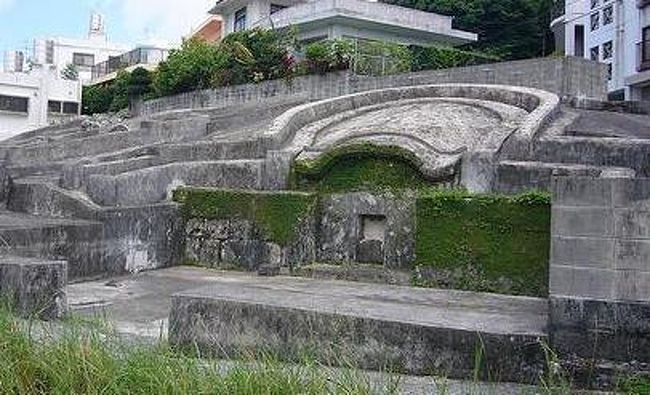 プレミアムな沖縄 楽園3連泊の旅4日間 沖縄のお墓 美ら海 本部 今帰仁 沖縄県 の旅行記 ブログ By 魅々さん フォートラベル