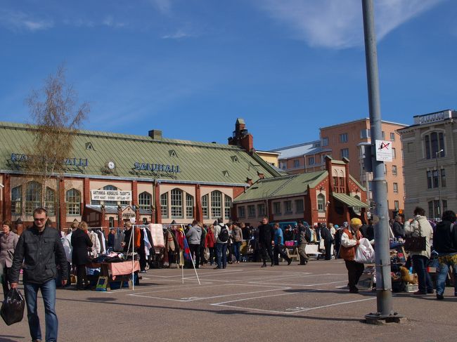 青空が眩しい！<br /><br />戦利品を探しに、go!go!<br />