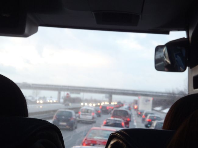 そういったわけで、今日は道路が混んでいる&amp;事故渋滞に巻き込まれる…<br /><br />