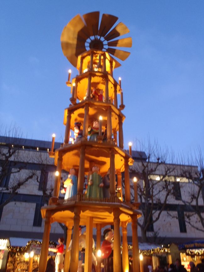 ツリーです。<br /><br />大きい。