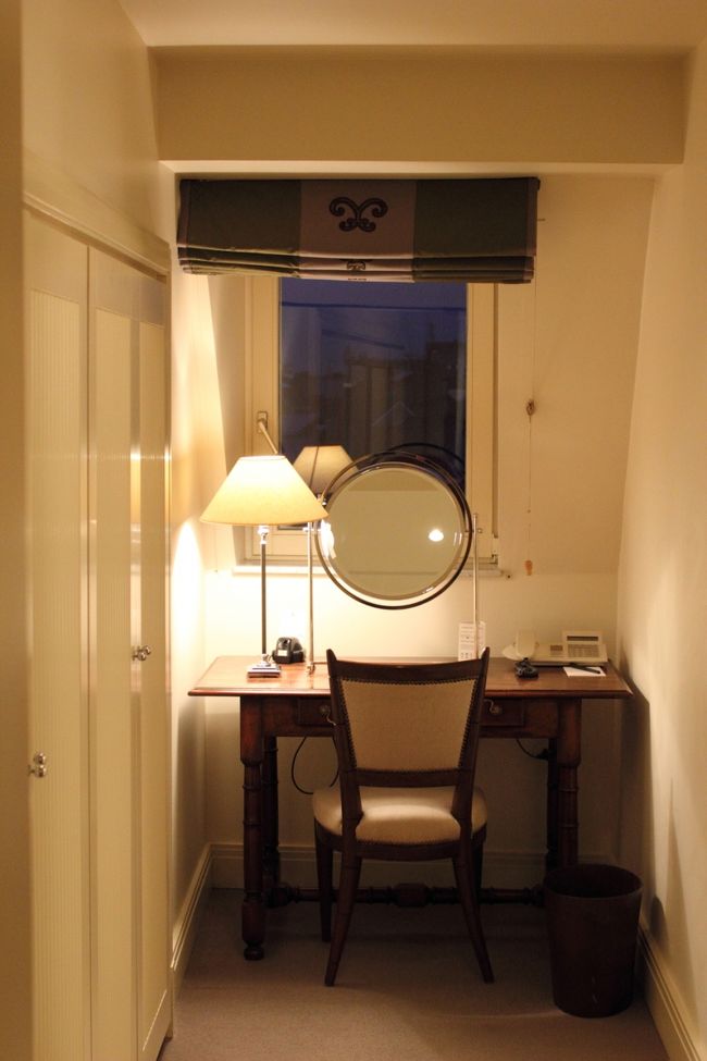 Exifによると、夜8時過ぎ。<br />夏時間でまだ明るさが残っています。