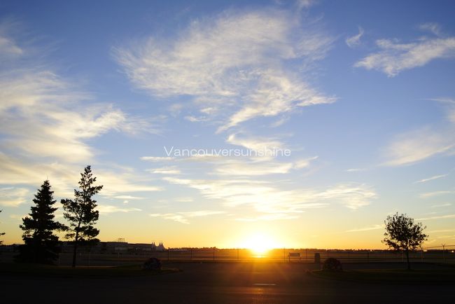今日もお天気が良さそう。<br />カナディアンロッキー越えが楽しみです。<br /><br />でも、エドモントンはまだ一度も<br />見たことがない街なので、<br />いつかちゃんと観光したいです。
