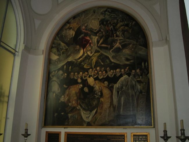 　サント・トメ教会のエルグレコ作「オルガス伯爵の埋葬」。世界３大名画の一つです。あと２つは「プラド美術館」の「ラスメニ―ナス」、アムステルダムの国立美術館の「夜警」です。<br /><br />今回のスペインで、２つを攻略し、２０１１年末から２０１２年のオランダで「夜警」を見て、３大名画攻略完了です。<br />　