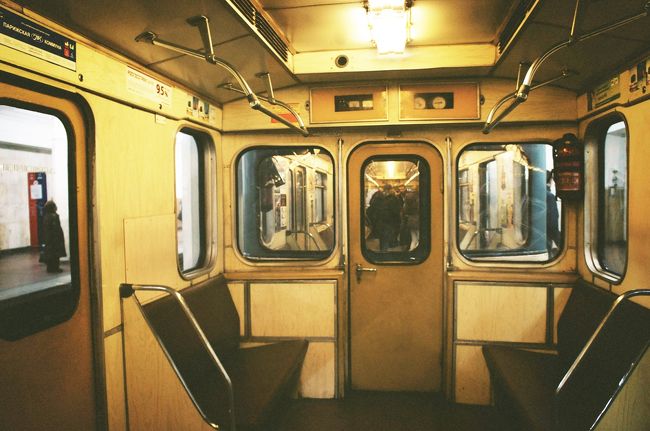 地下鉄の中。